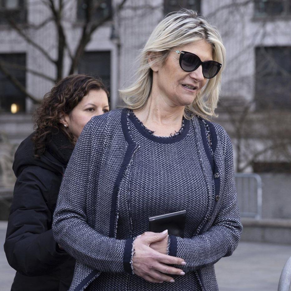 Trial begins for Nadine Menendez, wife of former US Sen. Bob Menendez